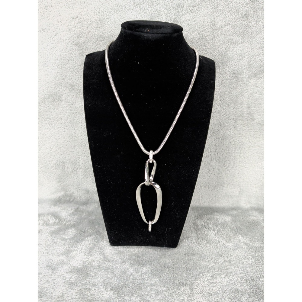 Charming Charlie Interlocking Double Loop Pendant Necklace 26 Inch